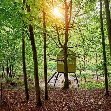 Posed Vazka By Twofingers Glamping 营地 *